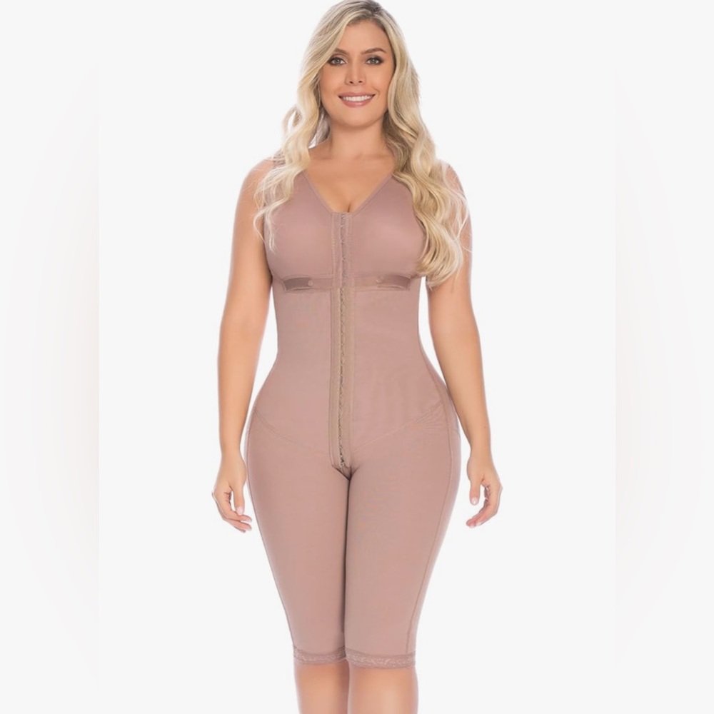 BBL Full Body Faja Colombiana wireless bra. Post operative high compression. - Picture 3 of 5